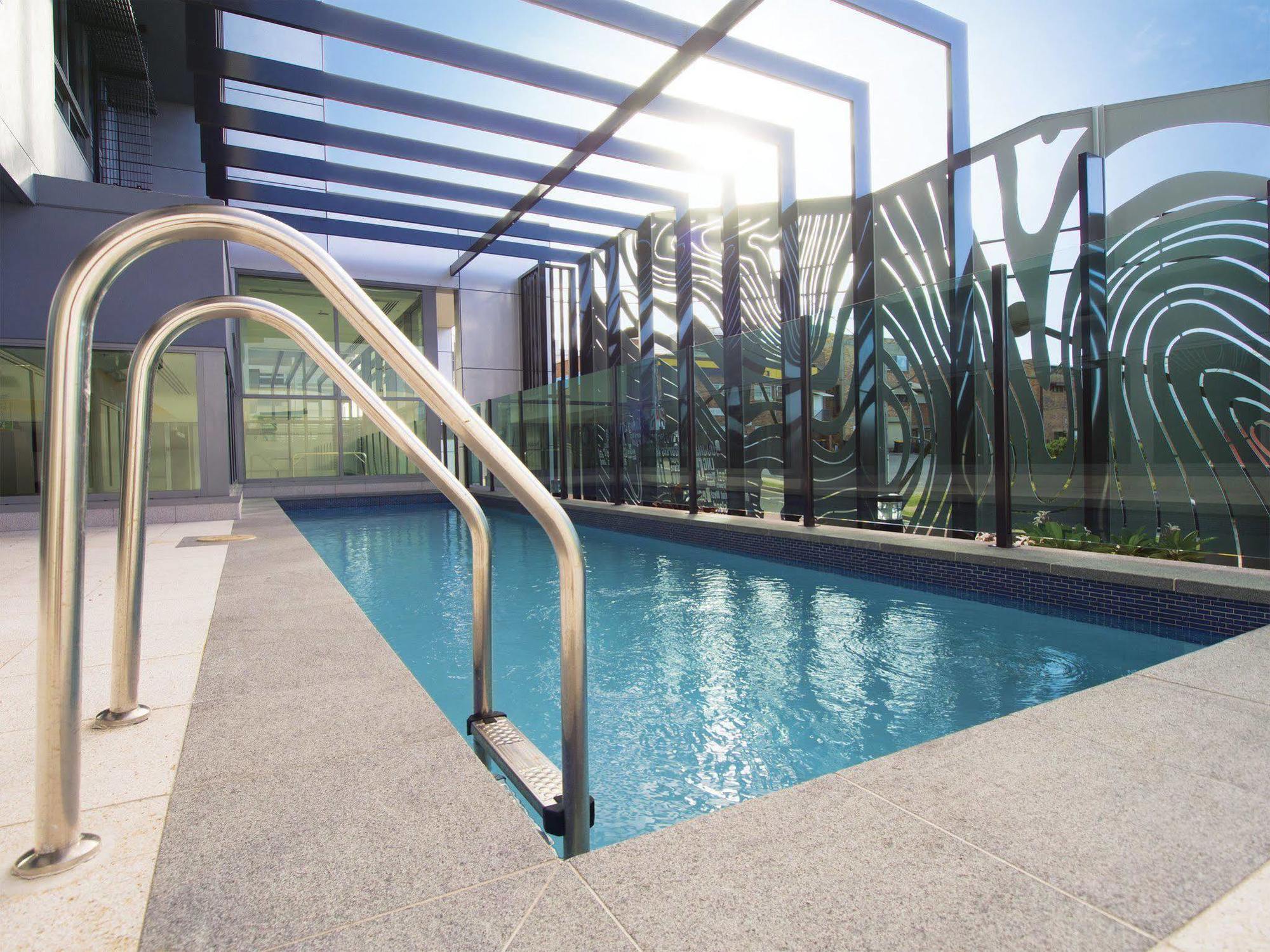 Oaks Grand Aparthotel 4*